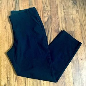 Simply Vera black ankle length straight pants